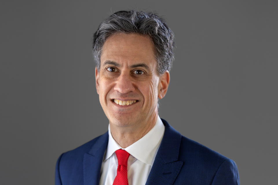 Imagem relacionada à notícia: Conferência global eólica offshore 2025: discurso principal do Ed Miliband