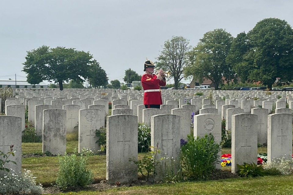 Imagem relacionada à notícia: Cinco soldados da Primeira Guerra Mundial enterrados na Bélgica