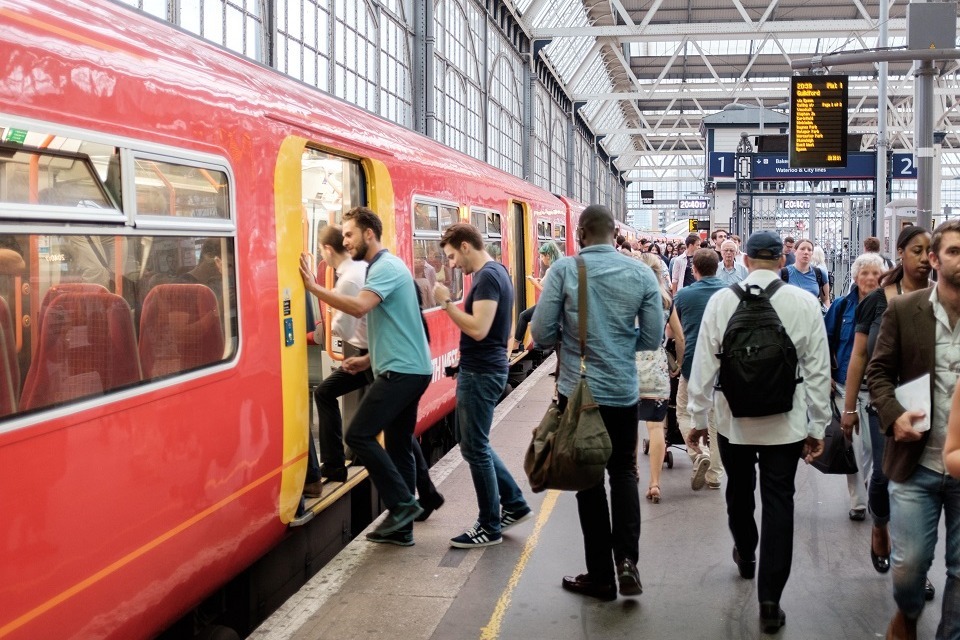 Imagem relacionada à notícia: Experiência de passageiros colocada em primeiro lugar em multimilhões de libras competição de condução de inovação ferroviária