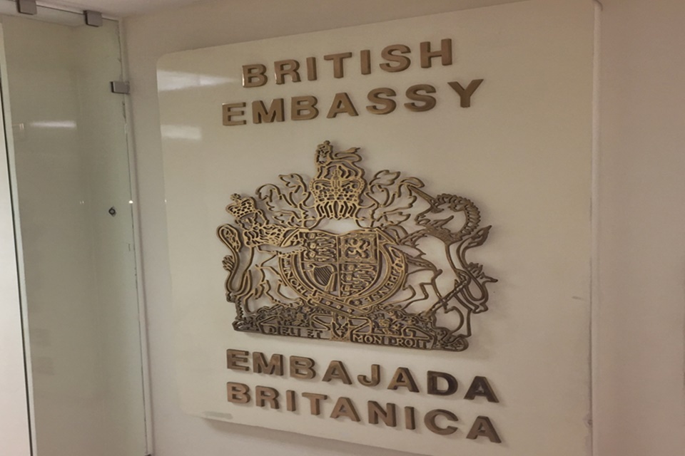 Imagem relacionada à notícia: Embaixada Britânica recebe o roteiro para uma lei da água na Guatemala