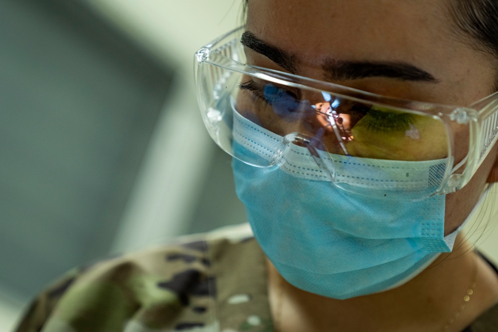Imagem relacionada à notícia: AMISTAD 2025 Equipes dentárias facilitam o Backlog em La Mesa