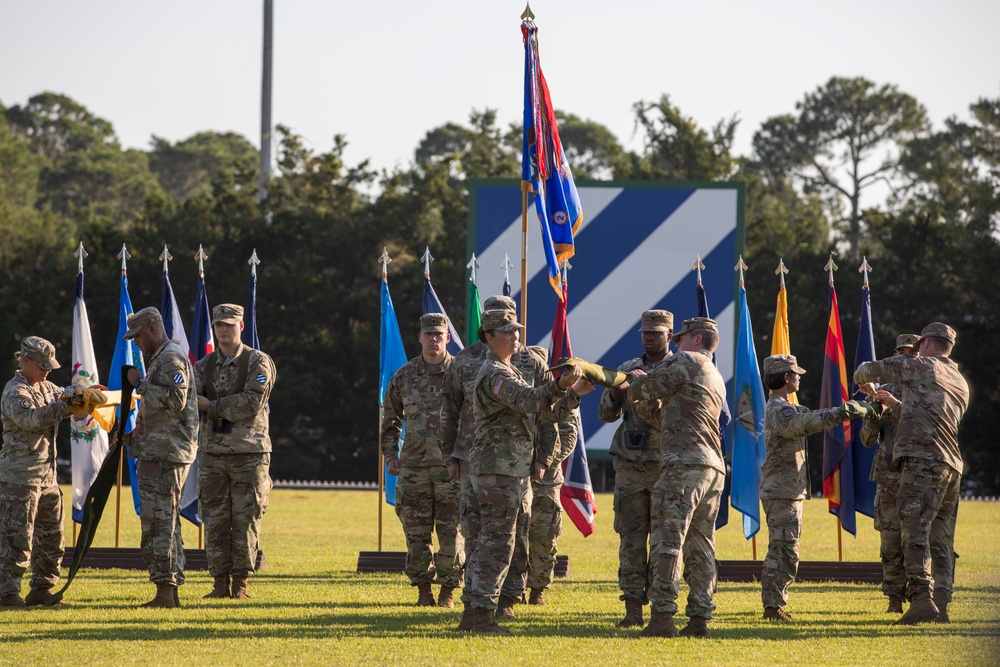 Imagem relacionada à notícia: 3 rd Casos de Brigada de Aviação de Combate Cores para EUCOM 2025 rotação