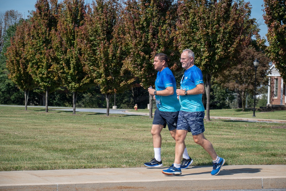 Imagem relacionada à notícia: Oficiales de ligação ‘Correr como o vento.