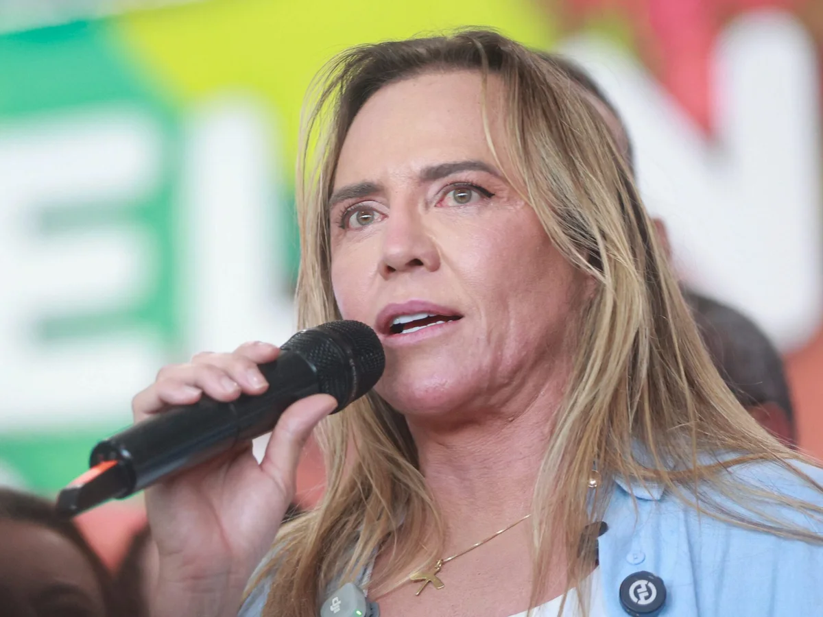 Celina promete metrô em Santa Maria e ampliação de hospital em Brazlândia