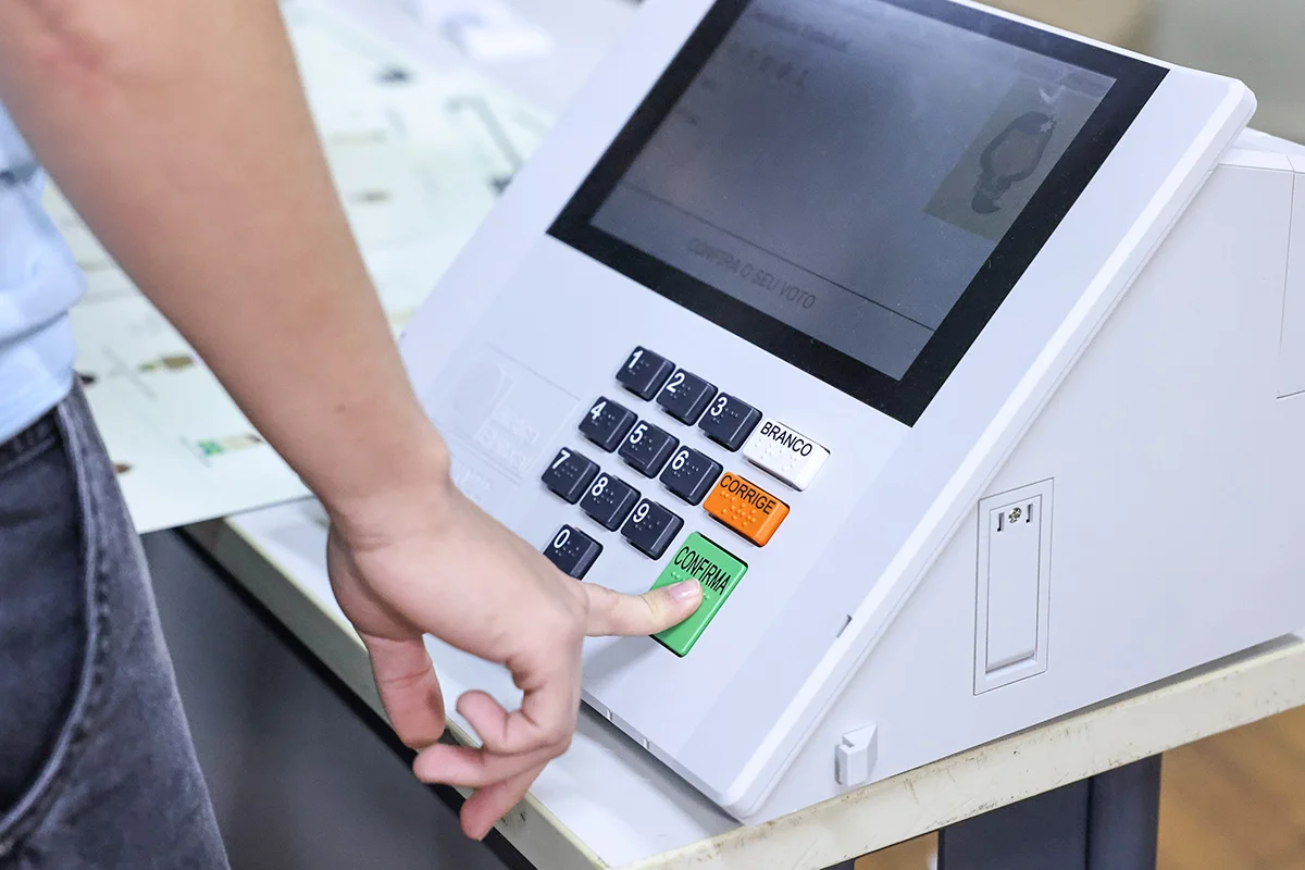 Imagem da matéria: Saiba quem são os 8 deputados federais eleitos por Rondônia