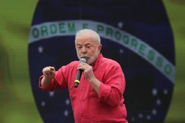 Entenda acusações de favorecimento a Flávio que a Meta deve explicar ao TSE