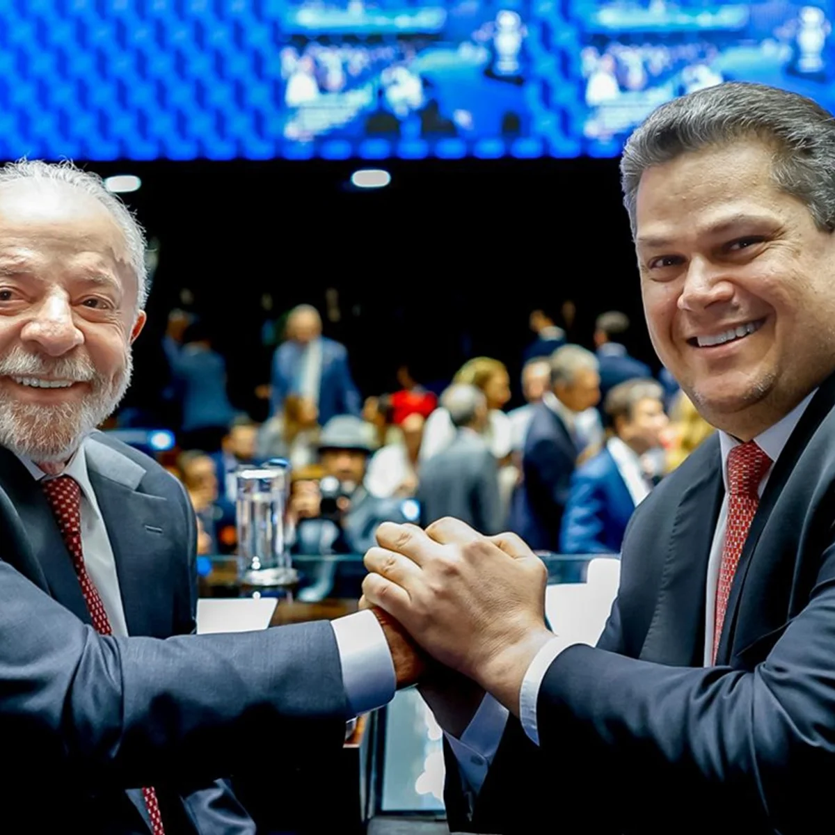 Com 6x1, Alcolumbre e Lula deixam "futricas" para trás por reeleições