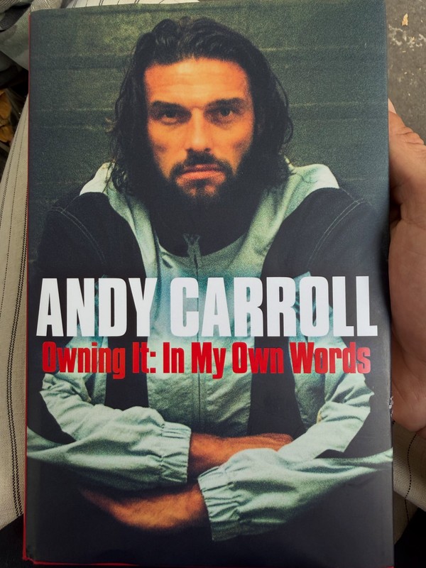Ex-jogador da seleção inglesa, Andy Carroll revela nome de famoso que abusou sexualmente dele