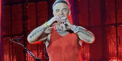 O cantor Robbie Williams durante show em S&atilde;o Paulo, 2026 Foto: Igor Miranda / Rolling Stone Brasil