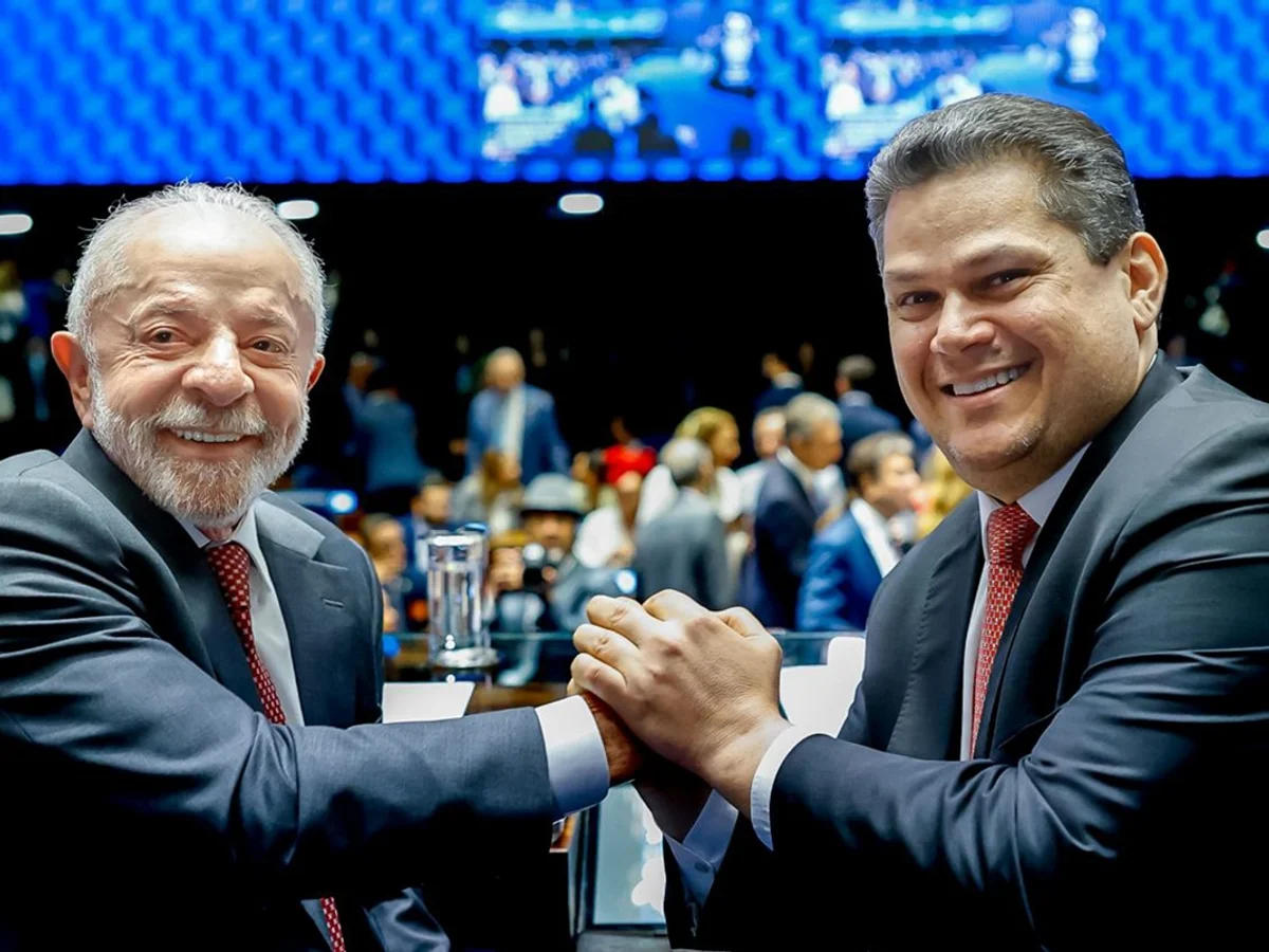 Com 6x1, Alcolumbre e Lula deixam "futricas" para trás por reeleições