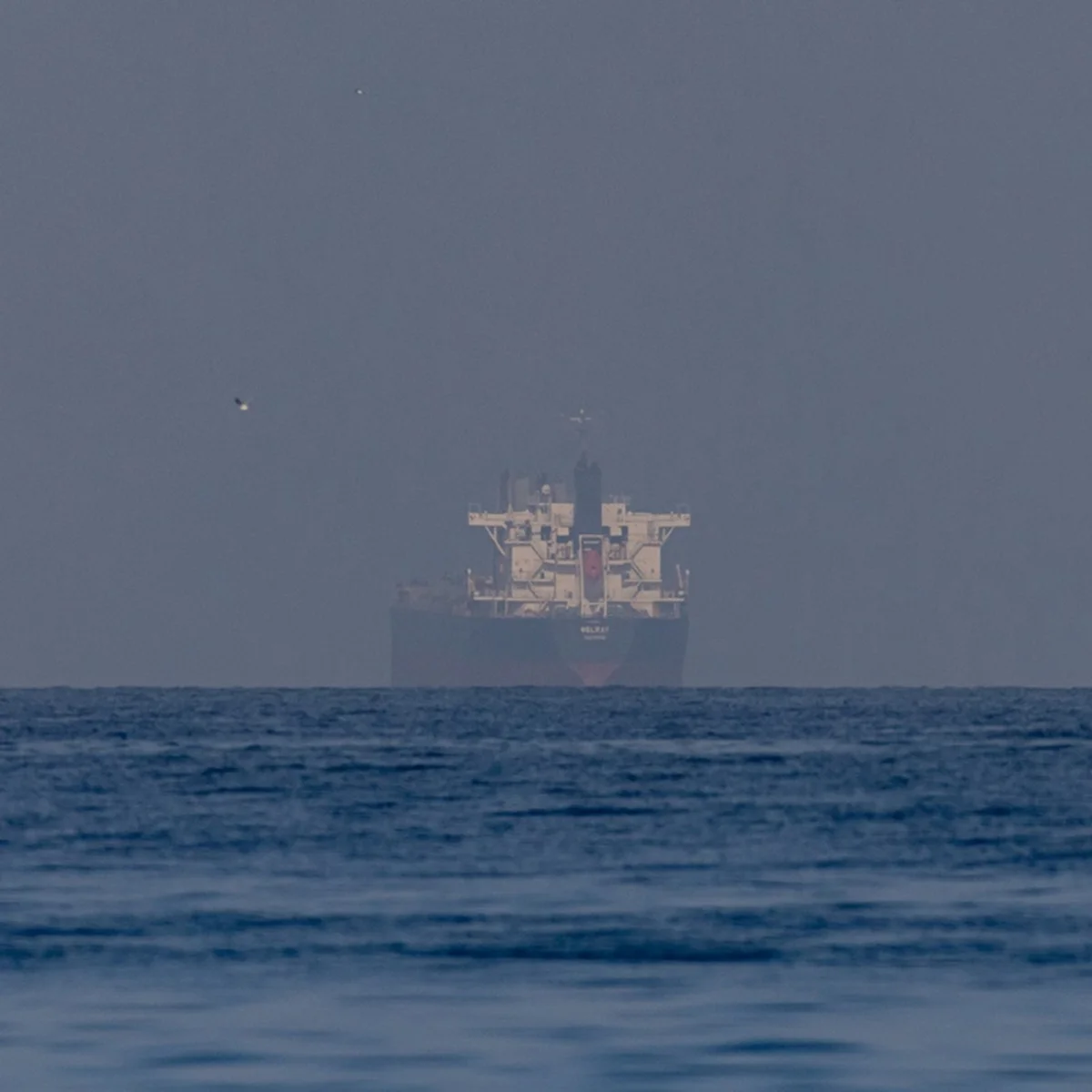 Vazamento de petróleo provoca fechamento de praias nos Emirados Árabes