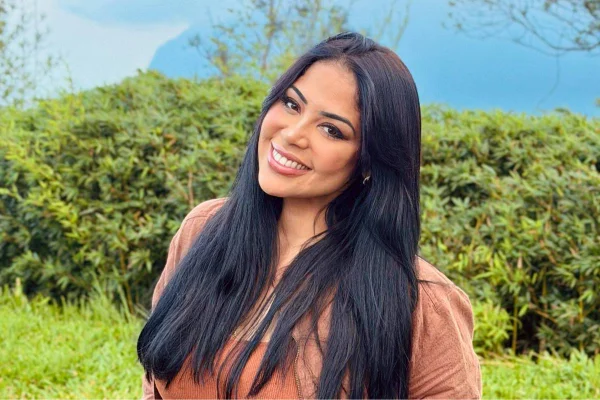 Quem é Gisele Nascimento, cantora gospel cujo filho é suspeito de matar tio