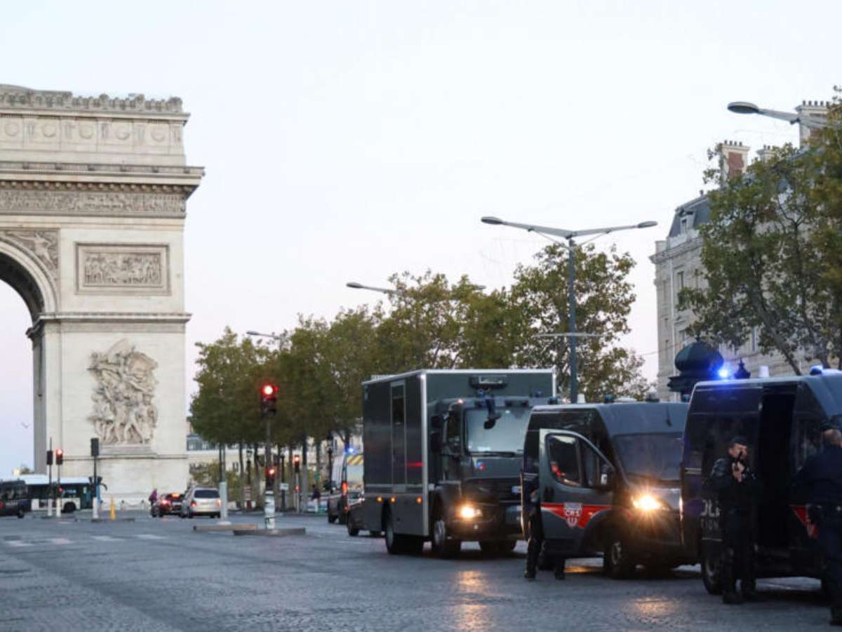 Manifestações contra aumento do custo de vida começam com detenções e reforço policial em toda a França