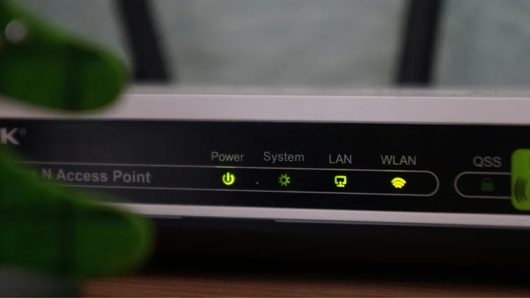 Como seu provedor de internet vigia o que você faz em casa e como impedir