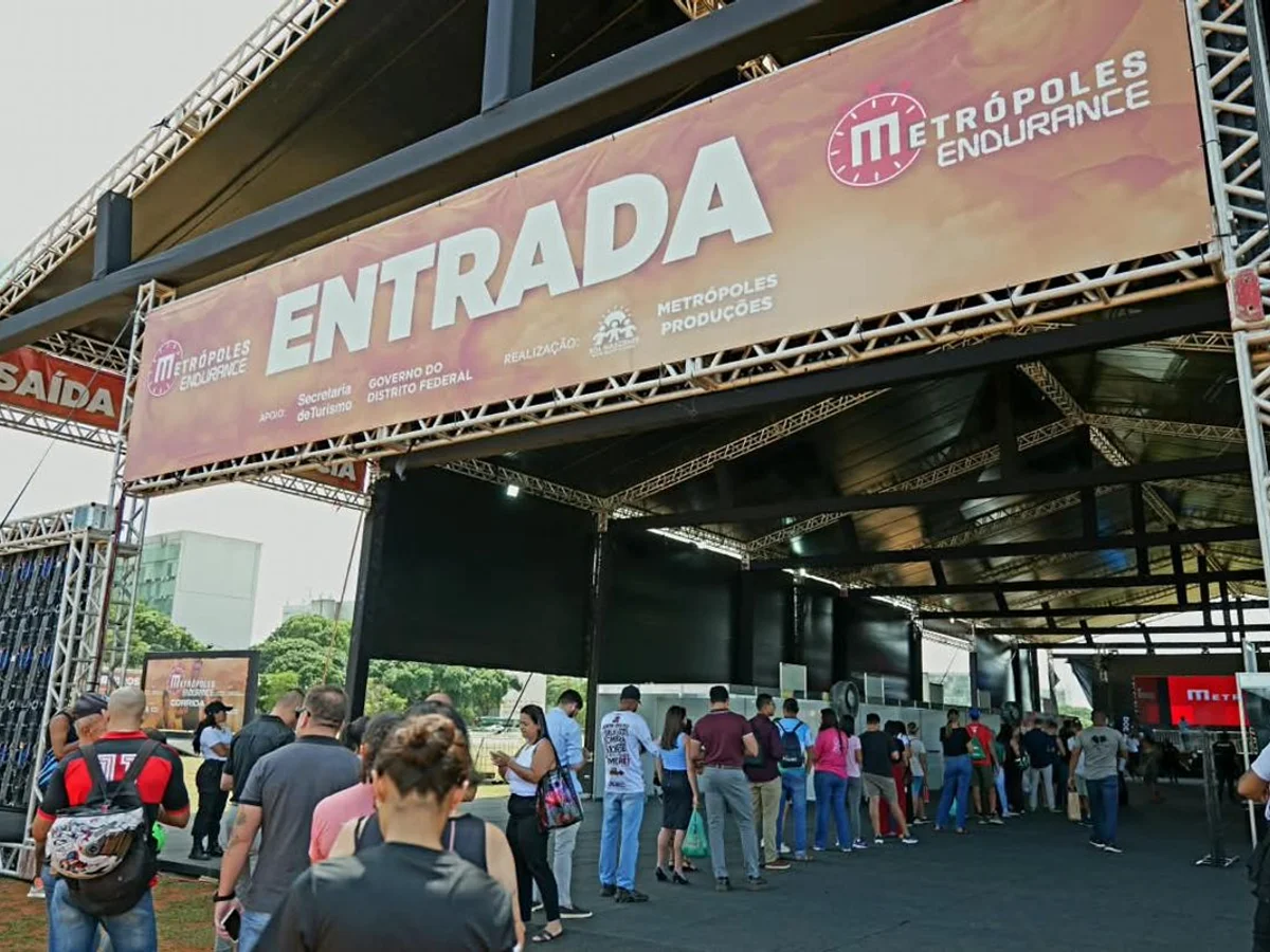 Vila do Metrópoles Endurance Corrida reúne estandes de esporte e bem-estar
