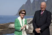 Rei da Noruega remove título de majestade da própria mãe, a rainha Sonja