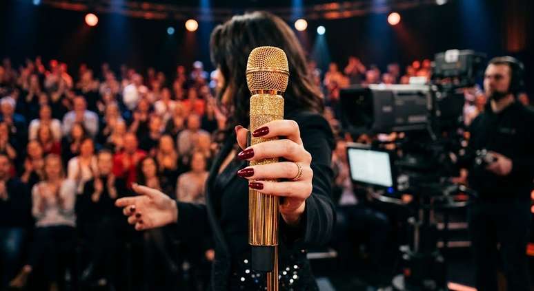 Apresentadora prefere continuar fora da TV a aceitar salário de R$ 50 mil no SBT