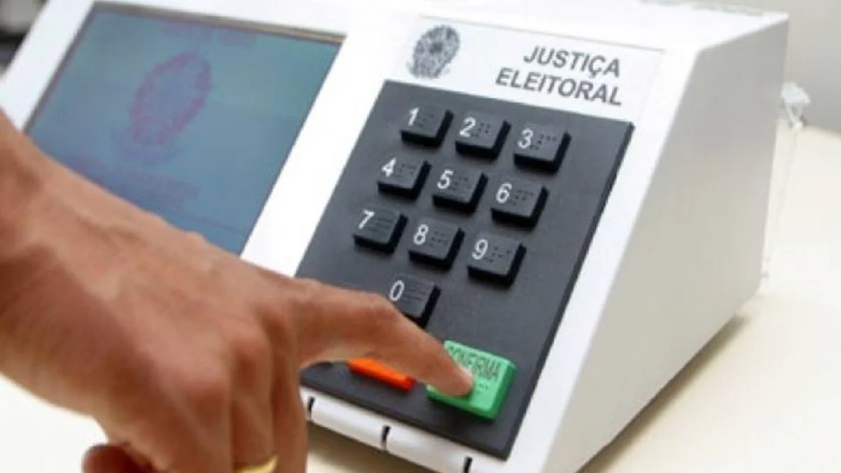 Primeira hora do 2º turno tem mais de 1 milhão de ausências justificadas