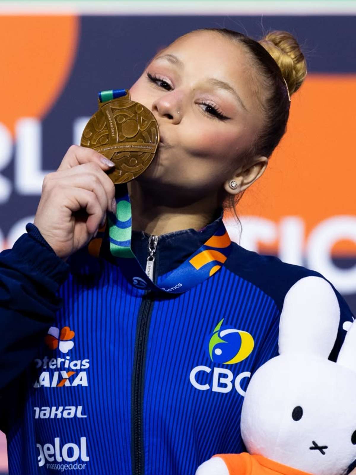 Flávia Saraiva conquista medalha de bronze no Mundial de Ginástica Artística